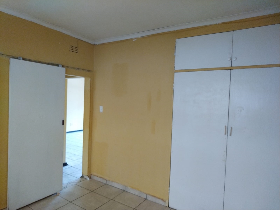 2 Bedroom Property for Sale in Rustenburg Central North West